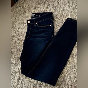 Levi’s Signature Modern Skinny Jeans Size 29 32 Dark Wash Stretch Comfortable